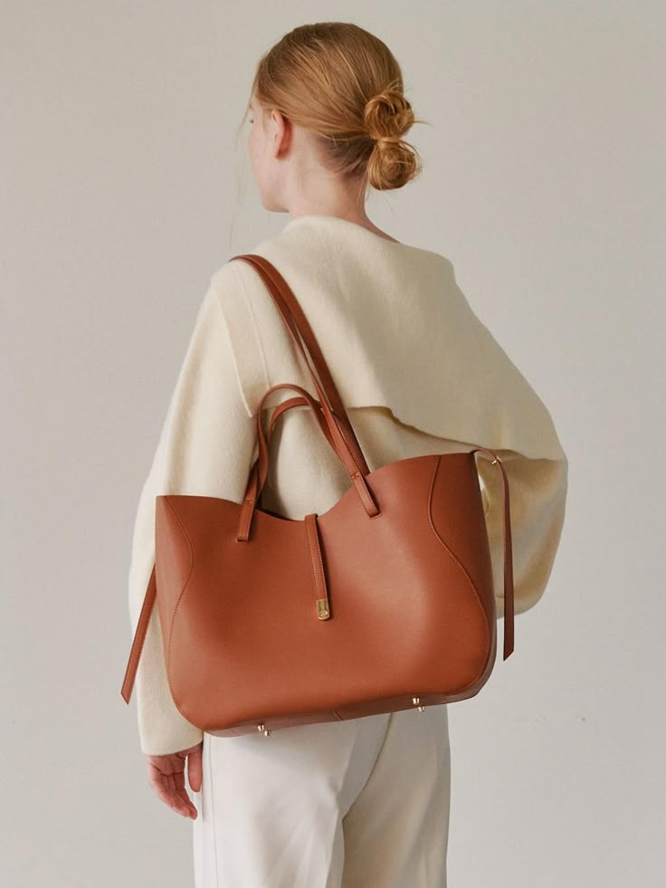 One Bag Travel: How to Pack for a Week with Just a Carry-On Duffel